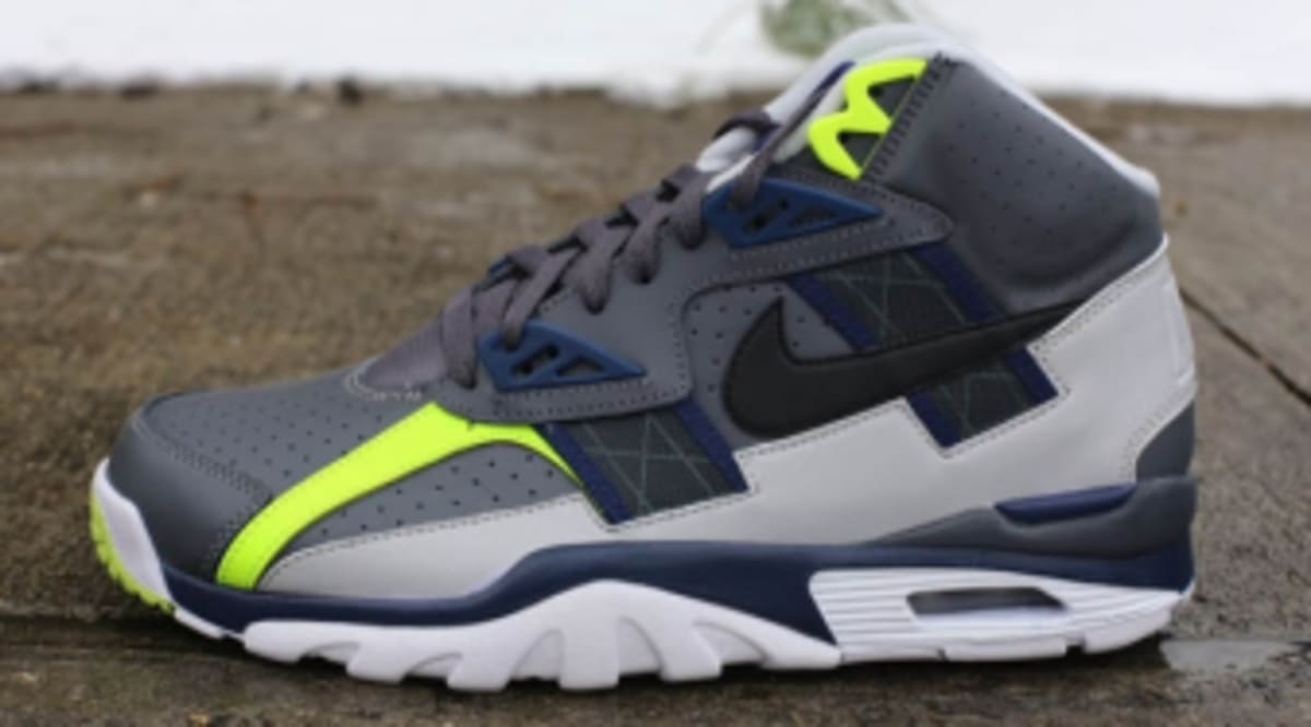 mens nike air trainer sc