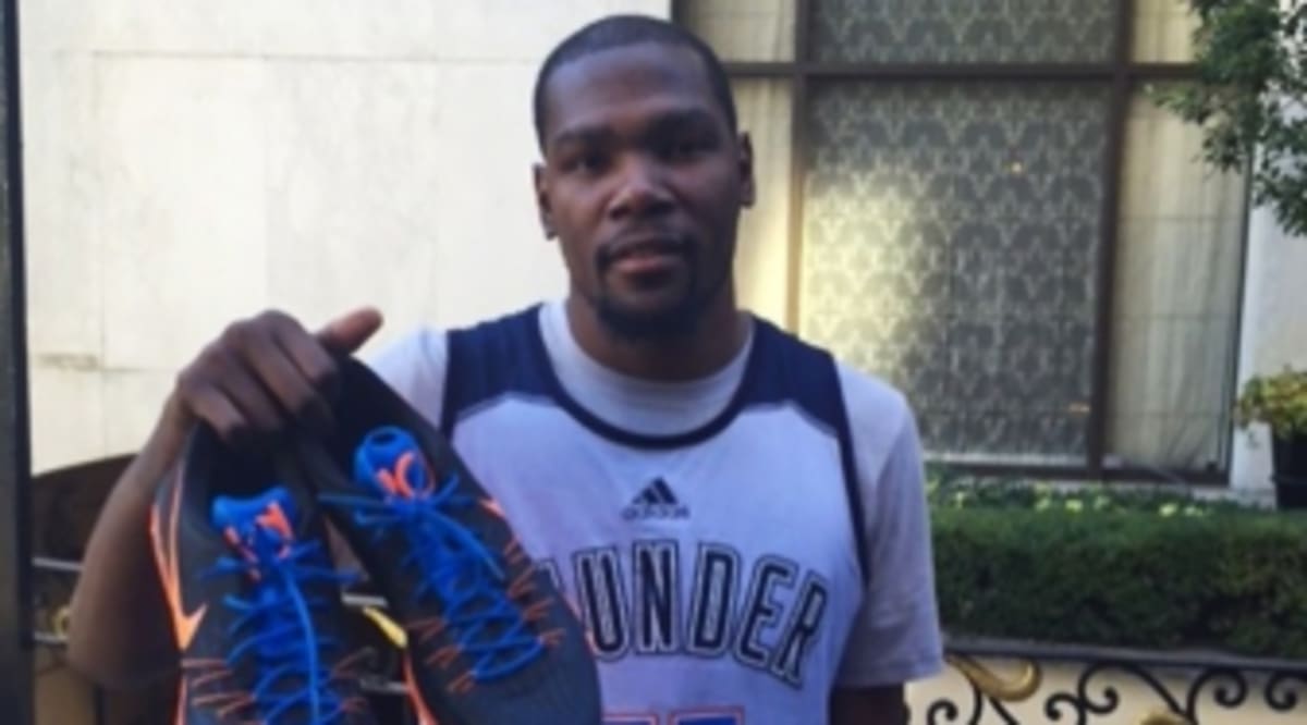 kevin durant no shoes