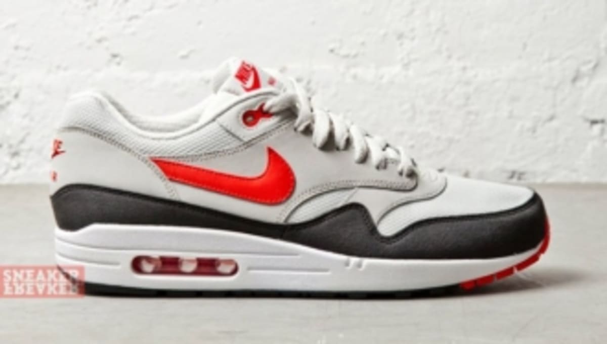 red and grey air max 1