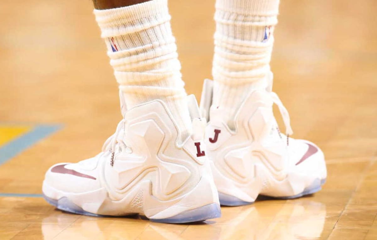 lebron shoes he wore last night