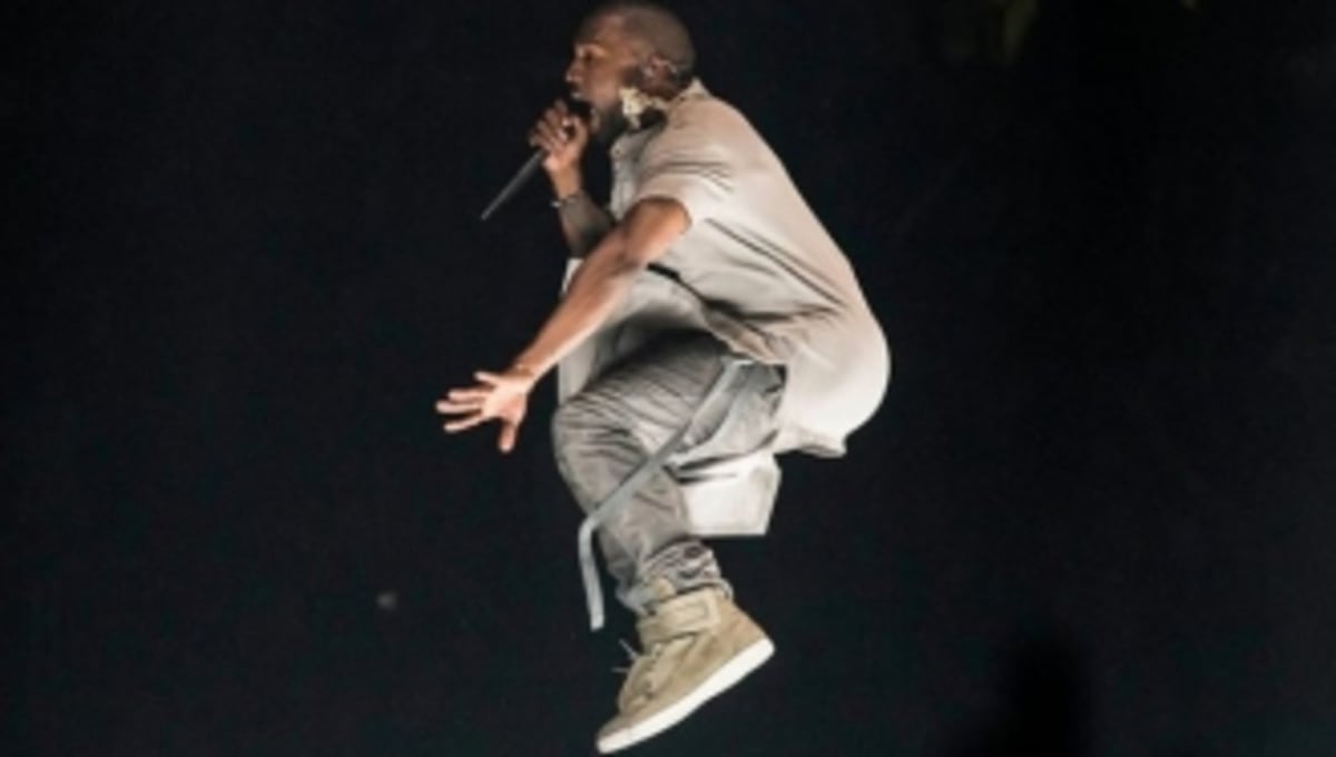 kanye west wearing red octobers