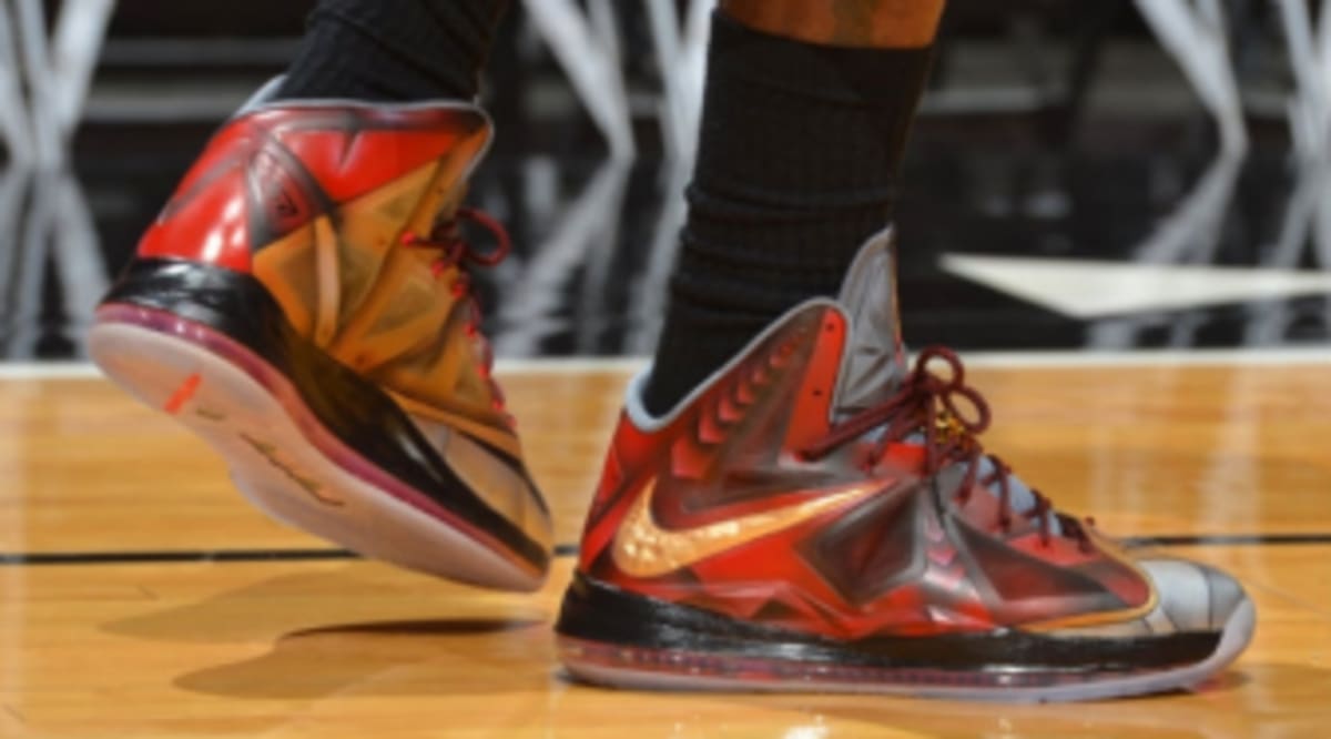 lebron ironman shoes