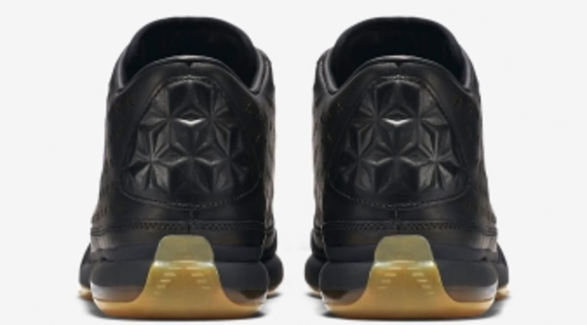kobe rubber shoes