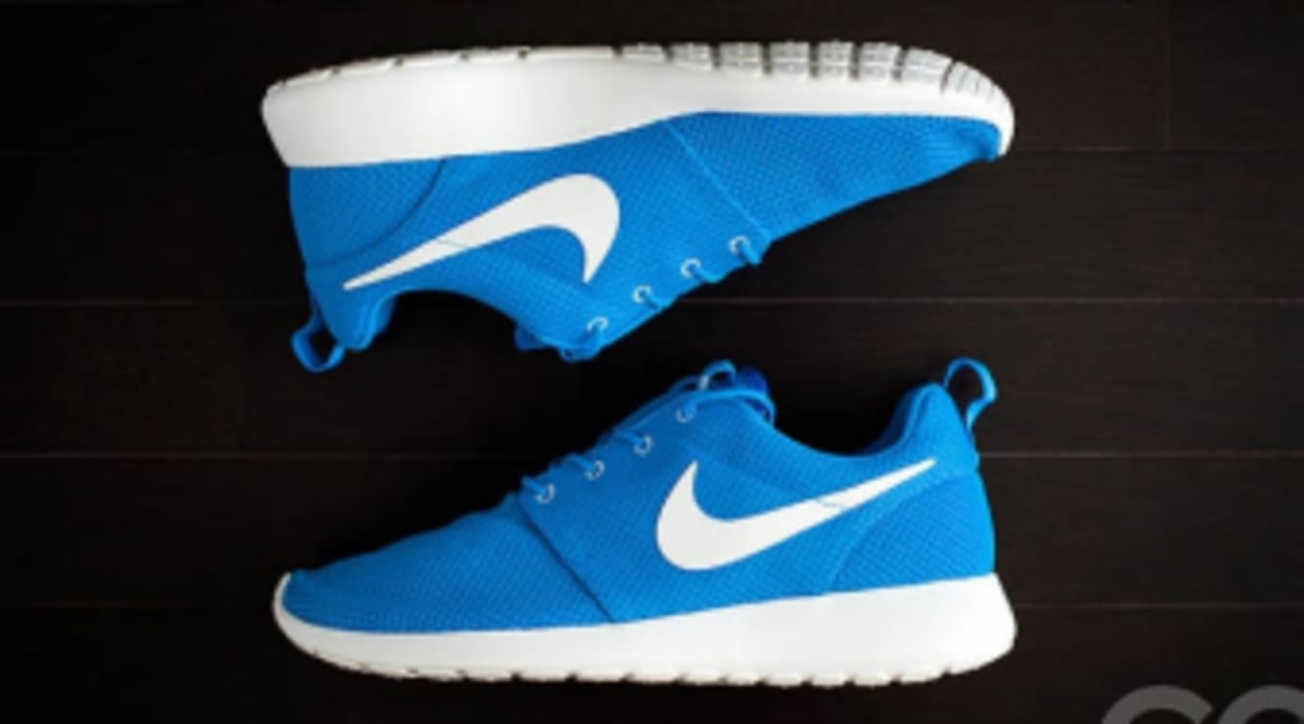 nike roshe run blue hero