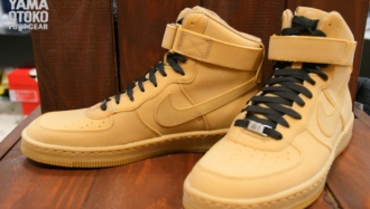 nike air force 1 brown gum sole