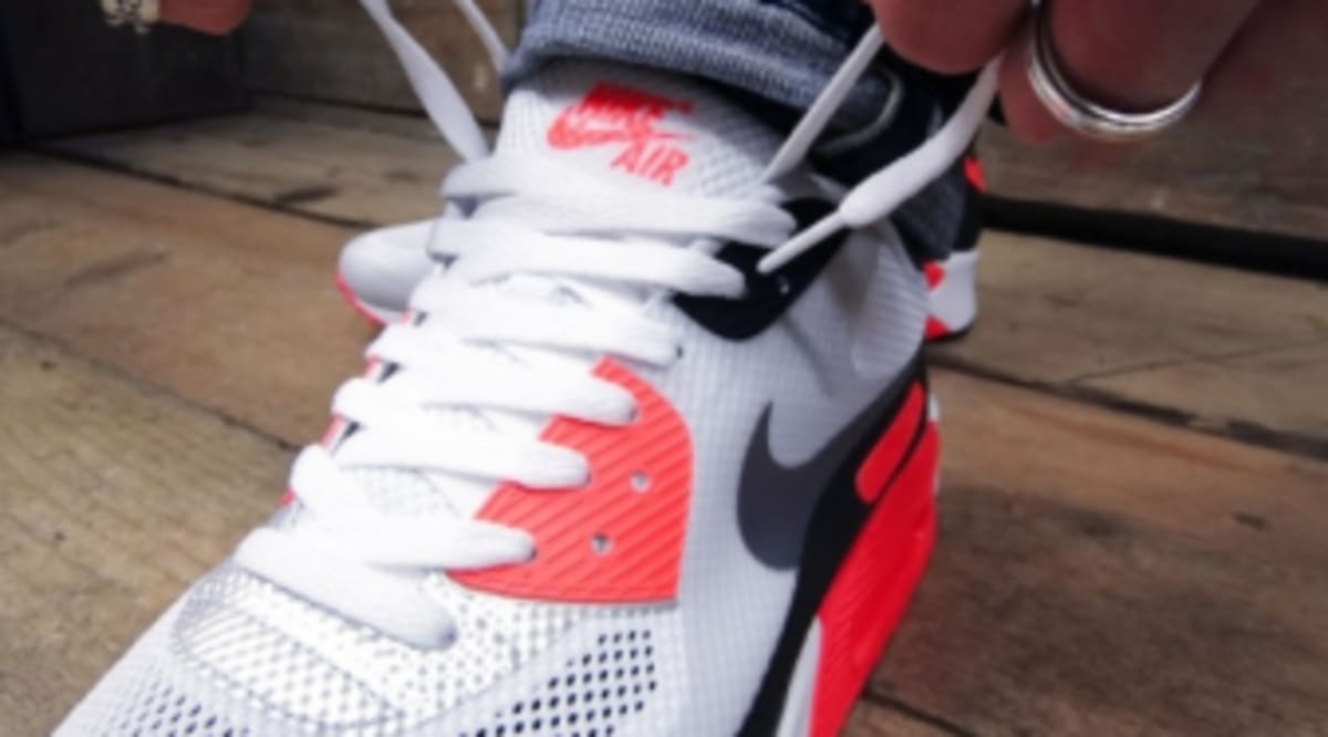 air max 90 hyperfuse infrared
