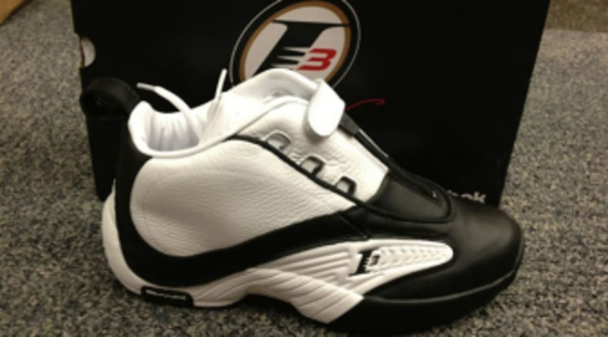 Reebok Answer IV White/Black Sole Collector