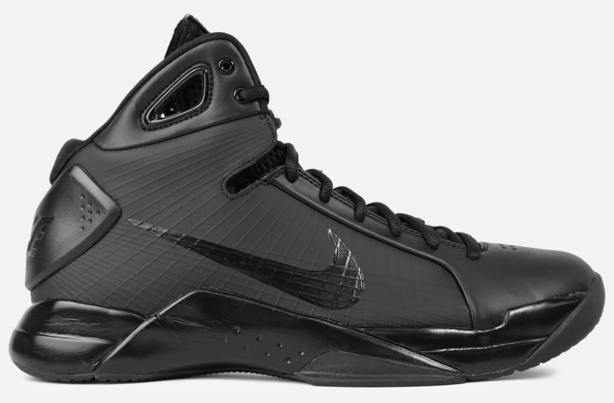 triple black nike dunks