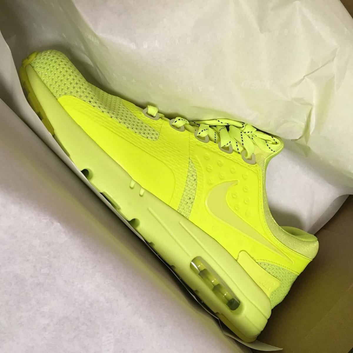 air max zero id