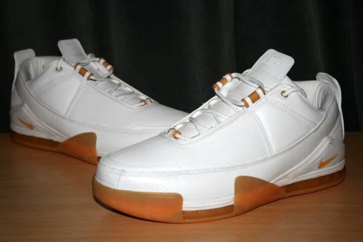 nike lebron 2004
