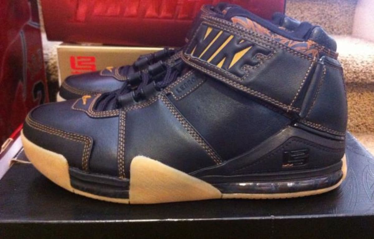 nike lebron 2004