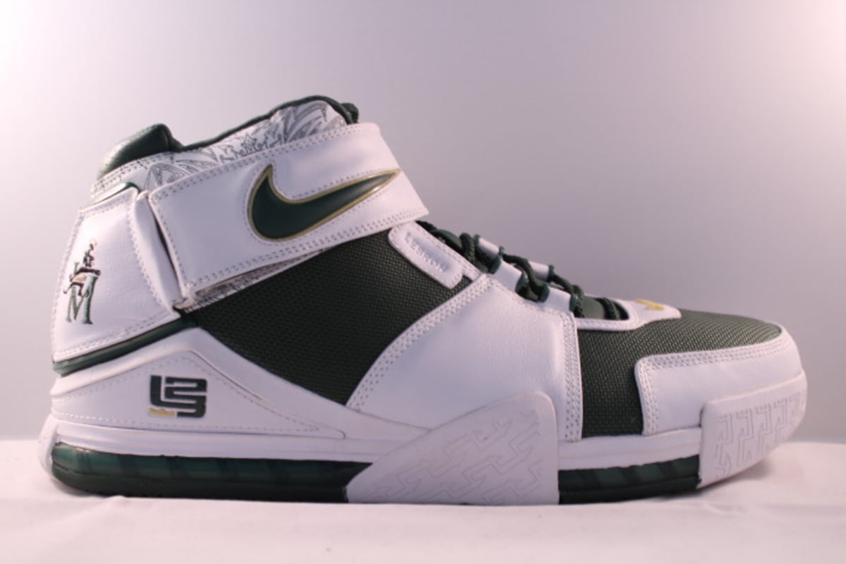 lebron 2.5