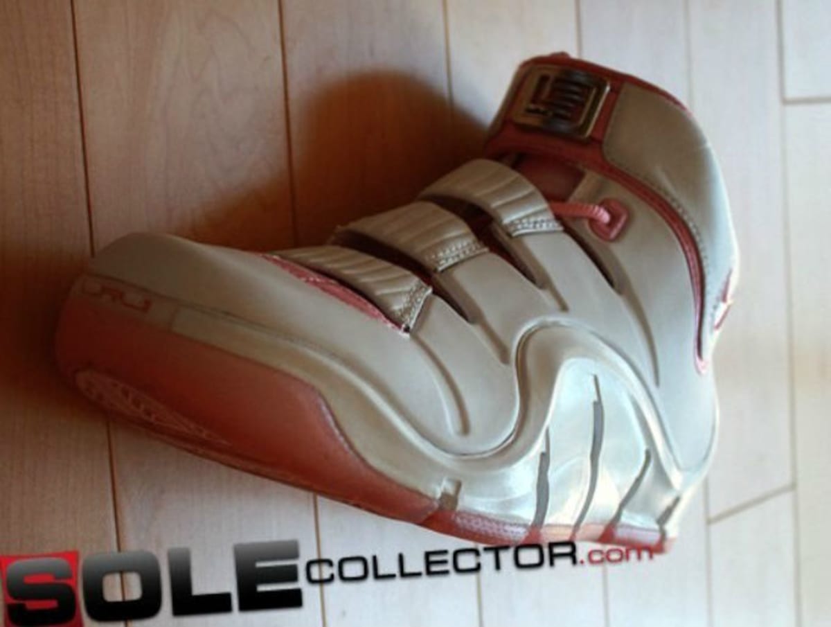 lebron gloria shoes