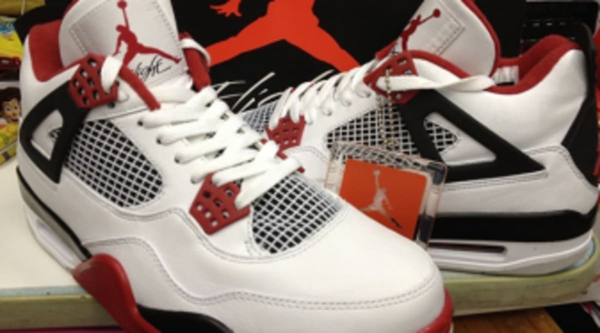 retro 4 jordans red white and black