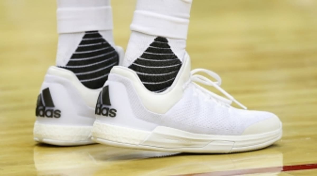 james harden all white shoes