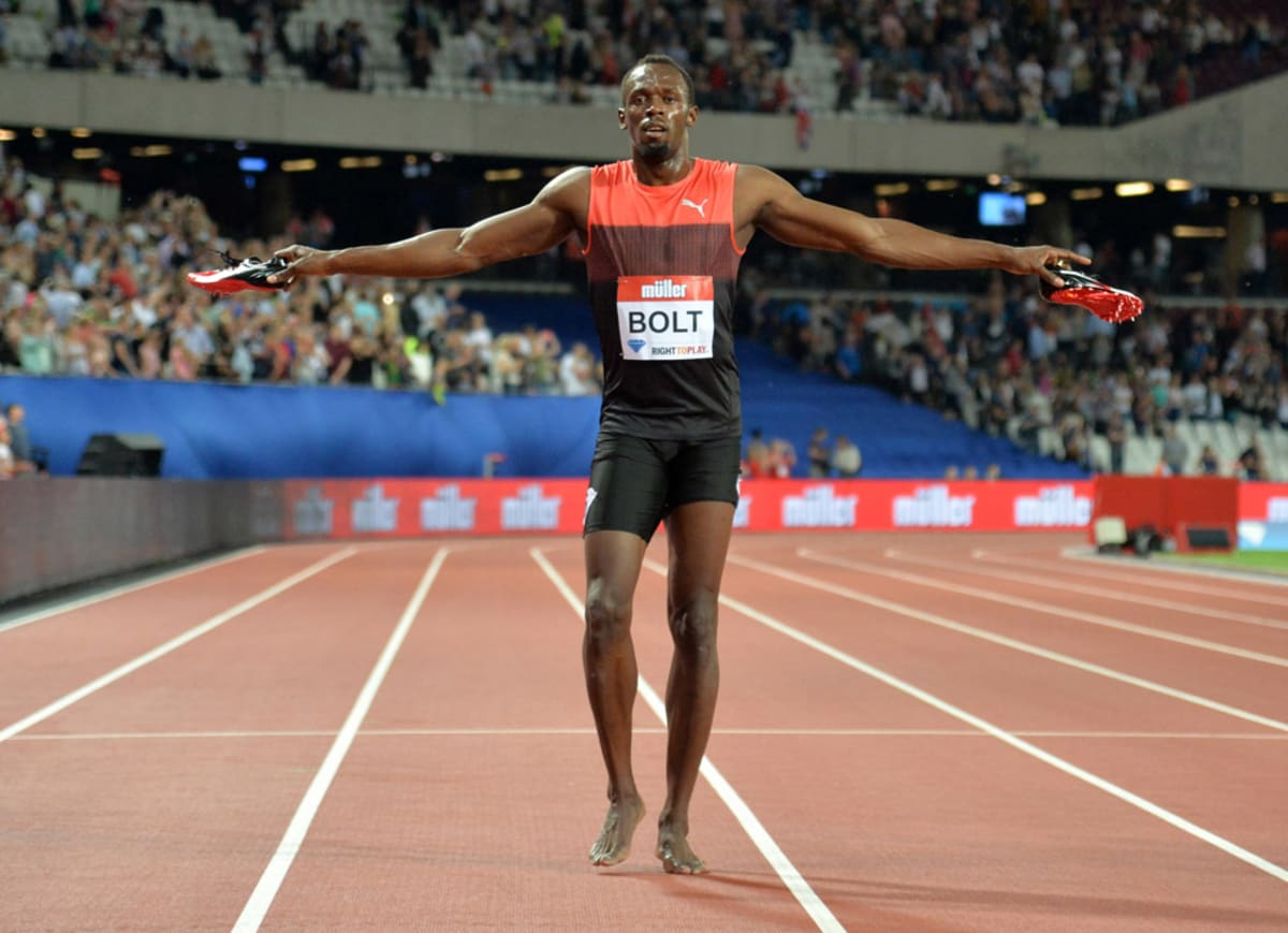 Usain Bolt Throws Shoes Into Crowd Winning Race Sole Collector