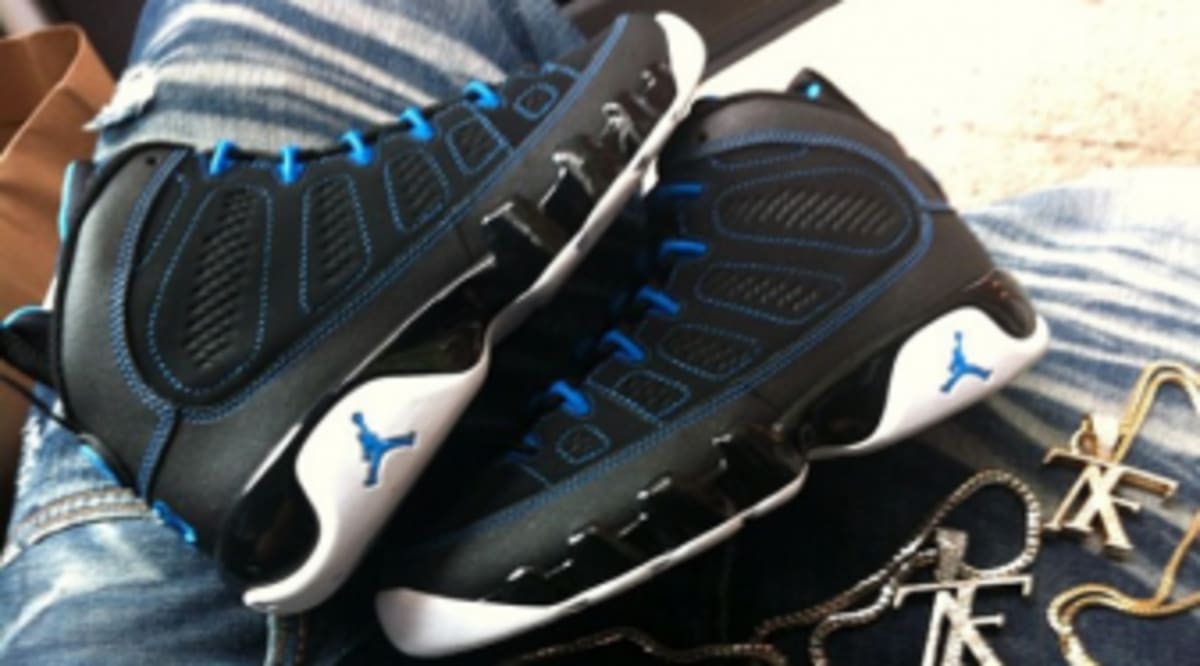 retro 9s black and blue