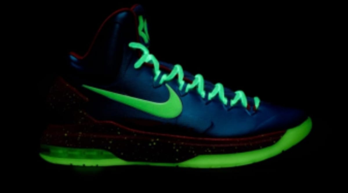 kd shoes glow in the dark