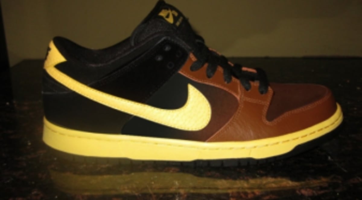 nike sb dunk low tan