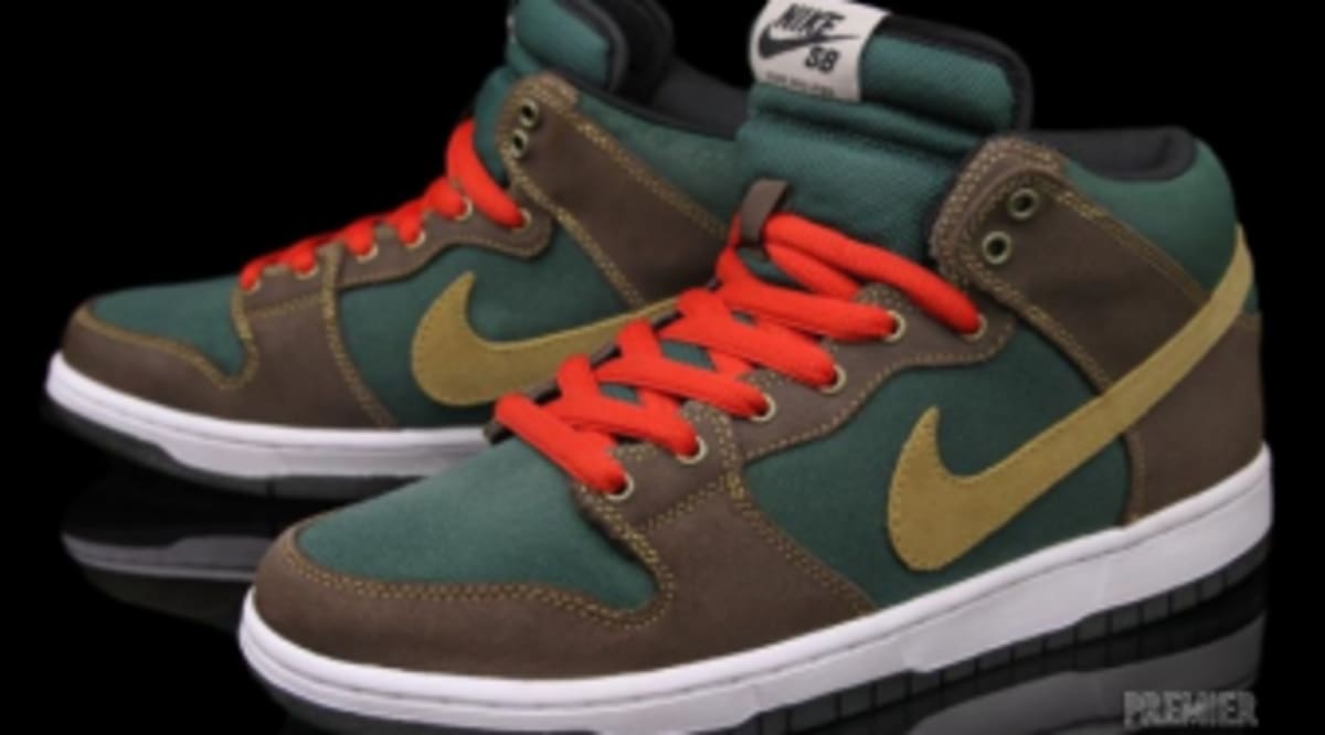 nike sb dunk mid ice green