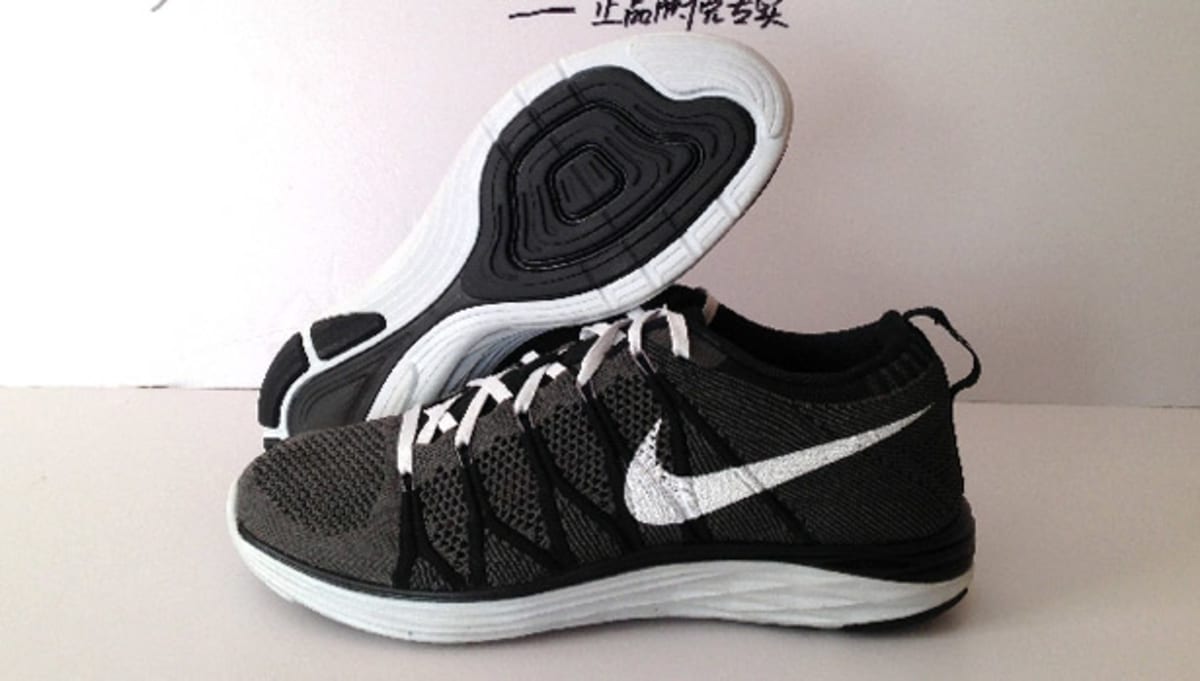 nike lunar 1 flyknit