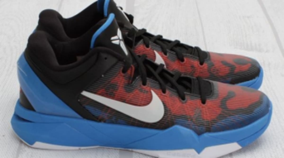 kobe 7 poison dart frog blue