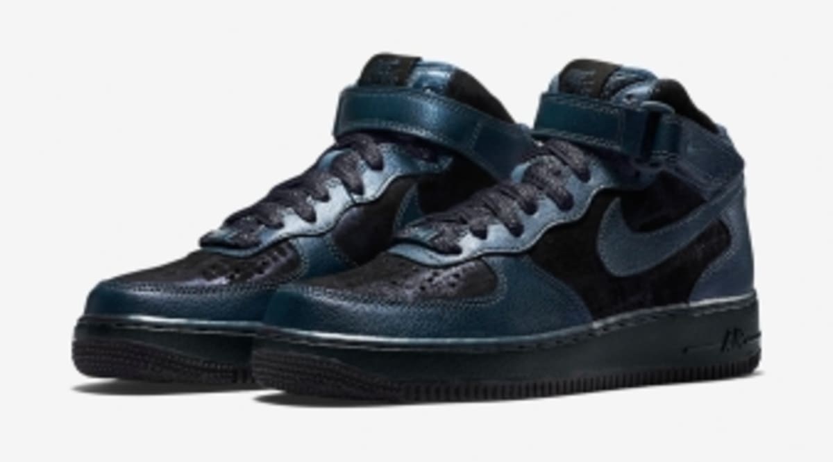 air force 1 blue sole