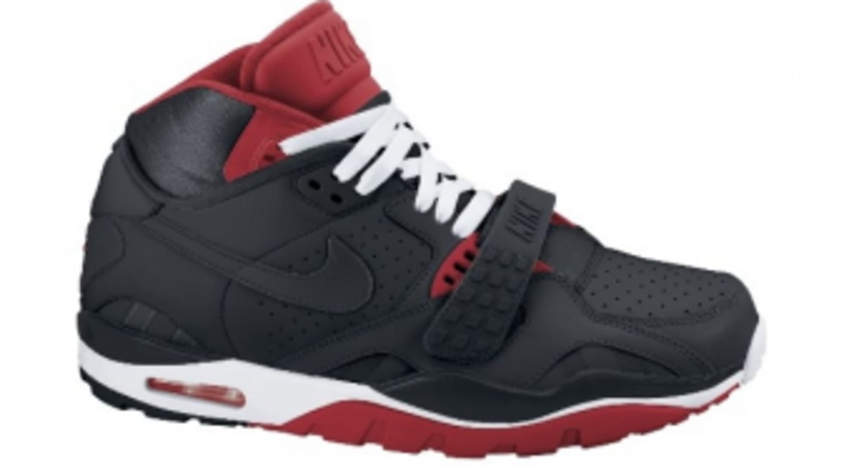 nike varsity trainer 2