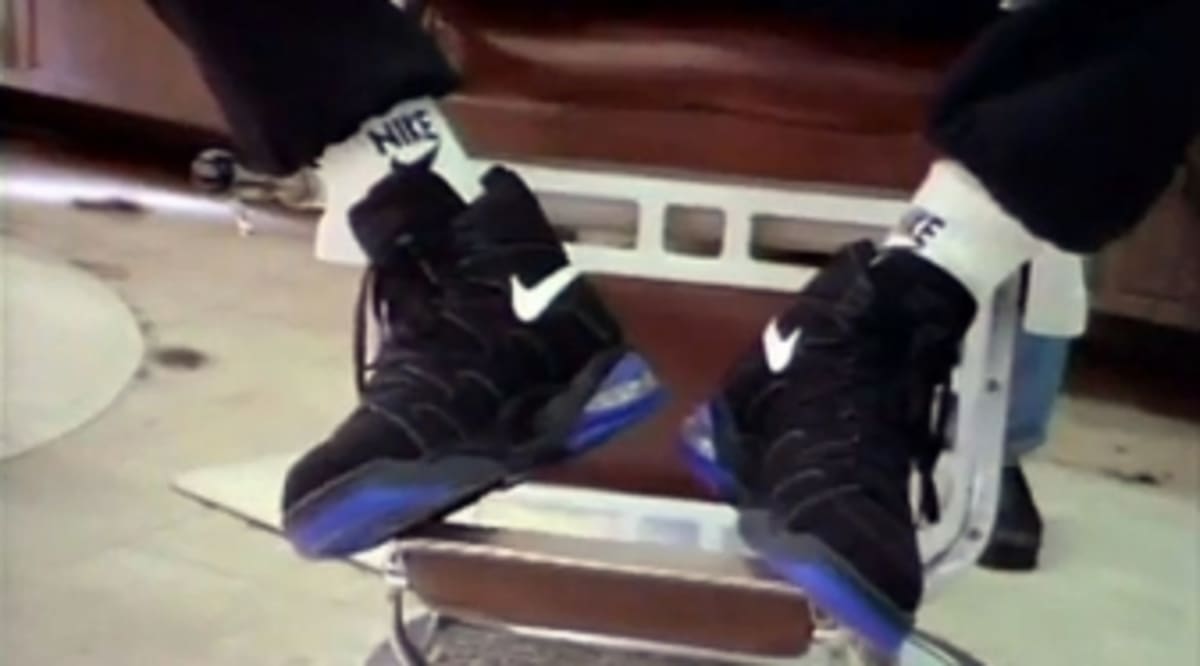 Classic Commercial Alonzo Mourning and the Nike Air Max Strong Sole