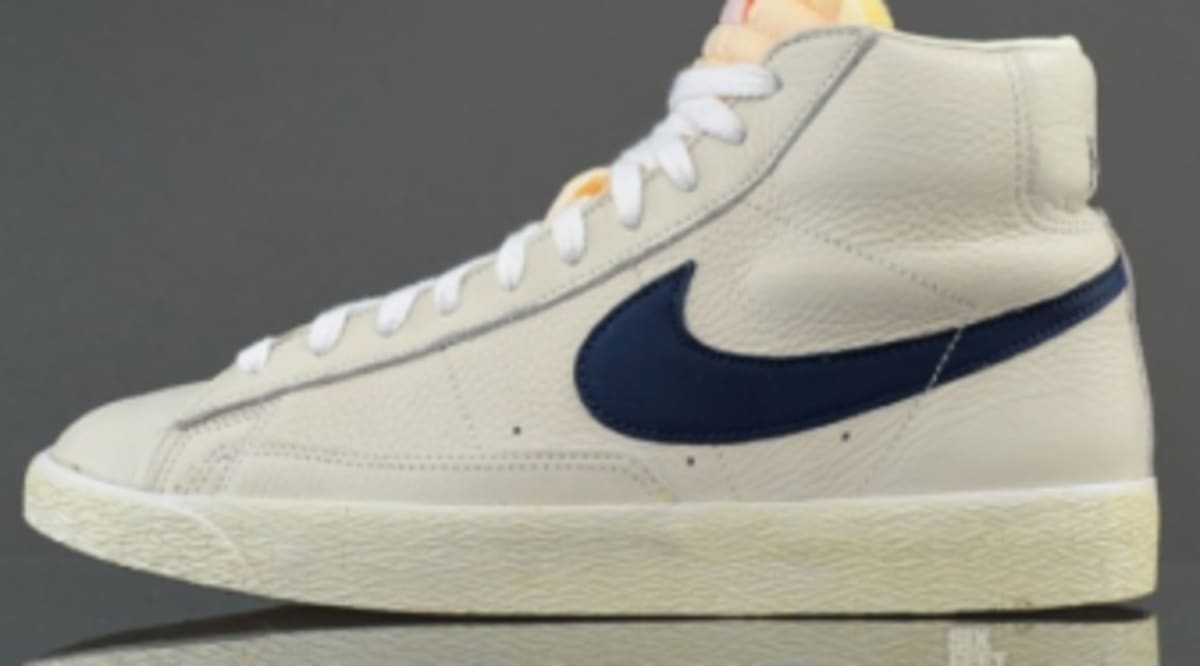 Nike Blazer Mid PRM - Sail/Midnight Navy | Sole Collector