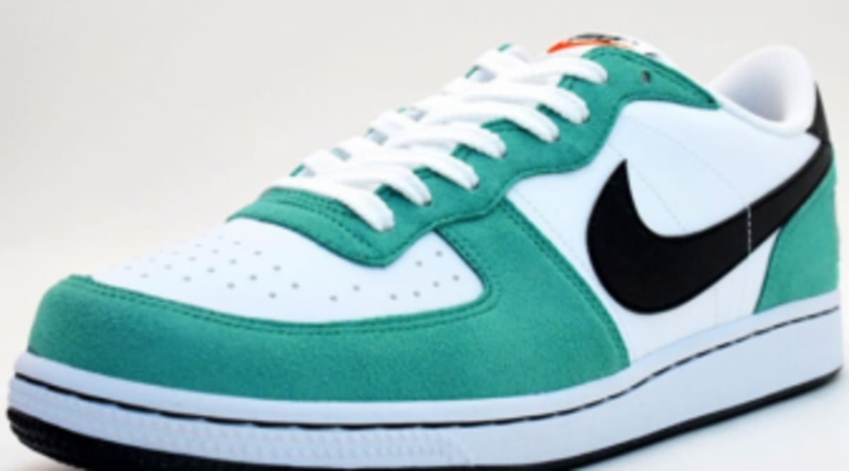 nike terminator low supreme court