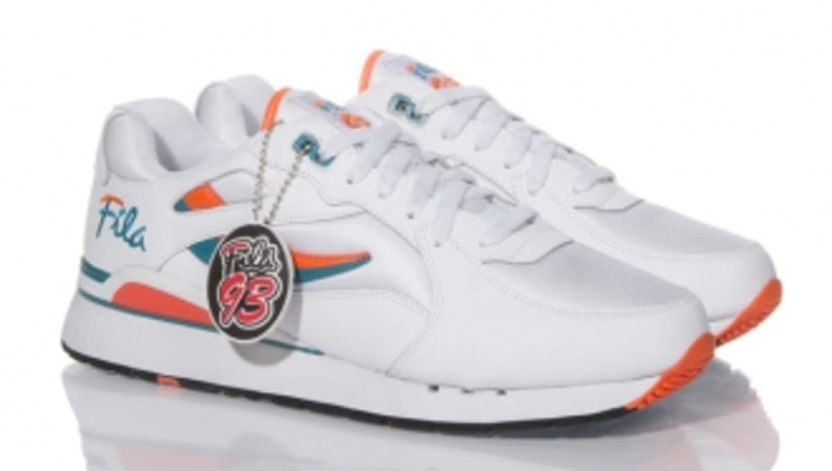 white and orange filas