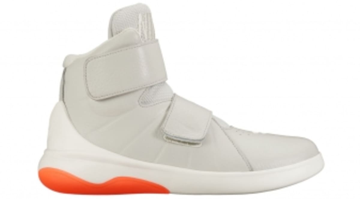 nike shoes with laces on the side