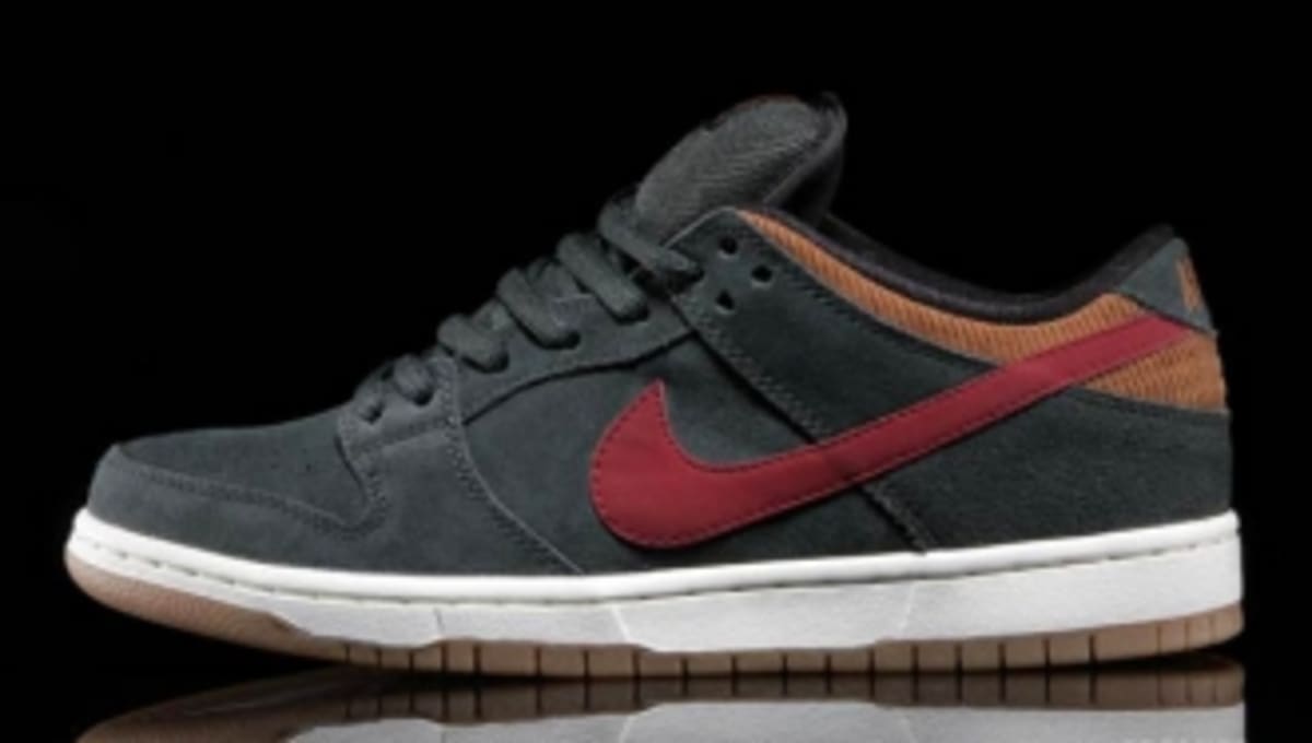 Nike SB Dunk Low Pro - Black Spruce / Ale Brown | Sole Collector