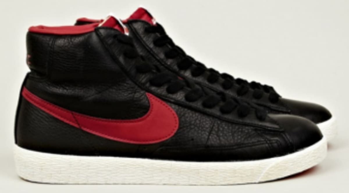 nike blazer black and red