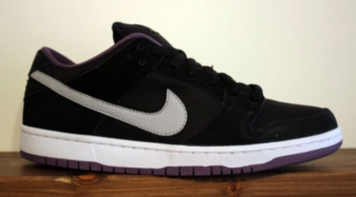 purple and black sb dunks