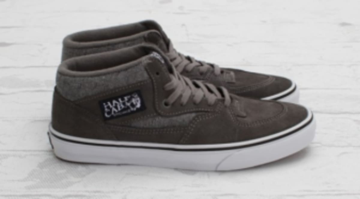 vans half cab tan