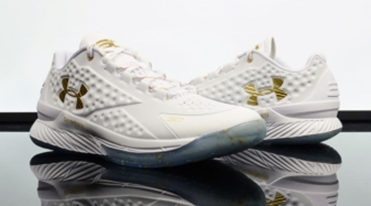 under armour curry 1 mvp