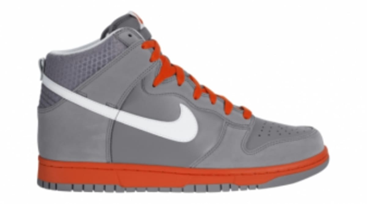 gray and orange dunks