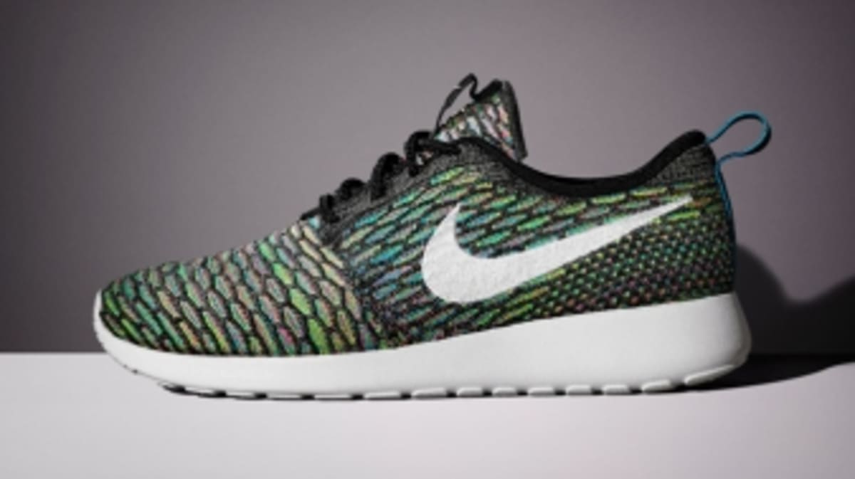 Up Close with the Nike Flyknit Roshe Run | Sole Collector