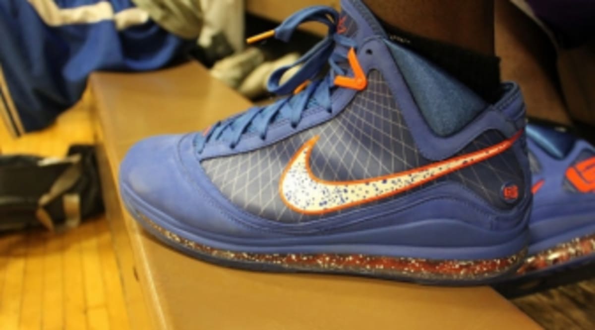 lebron 7 hardwood classic release date