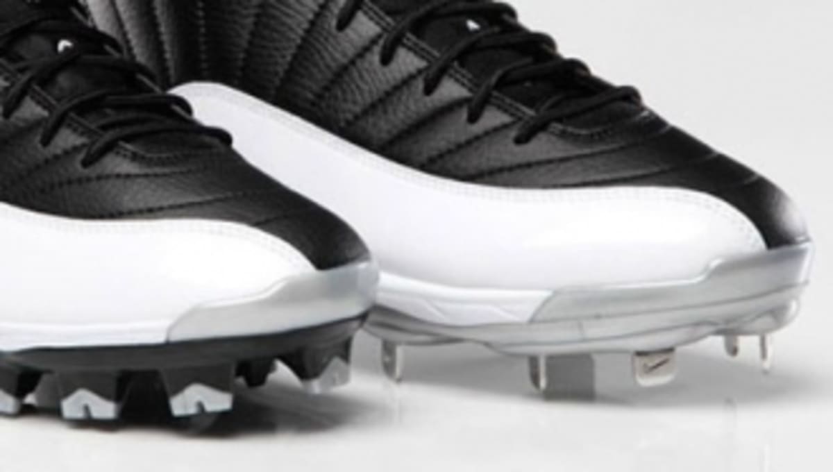 jordan molded cleats