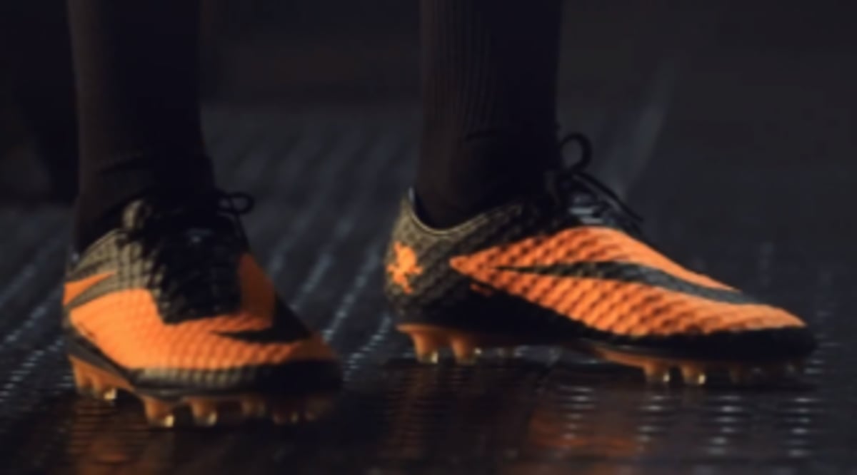 Video // Neymar Unboxes the New Nike Hypervenom Sole Collector