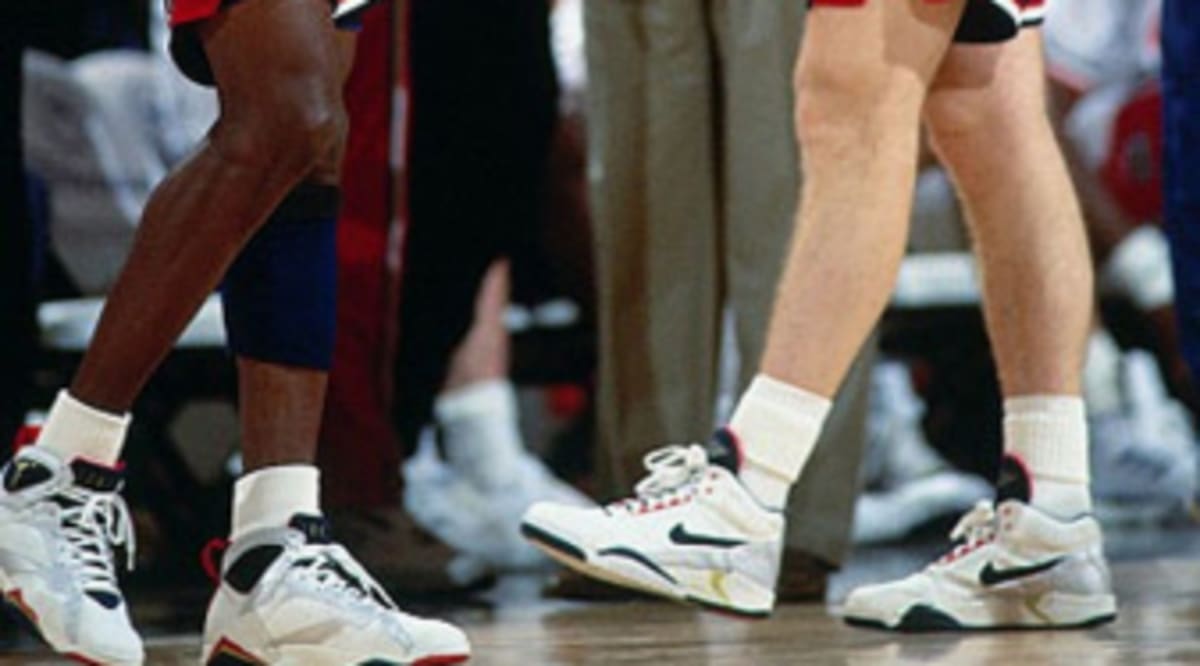 Flashback // Chris Mullin and the Nike Air Flight Lite II at Barcelona ...