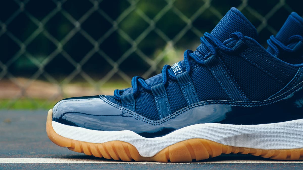 jordan 11 low navy