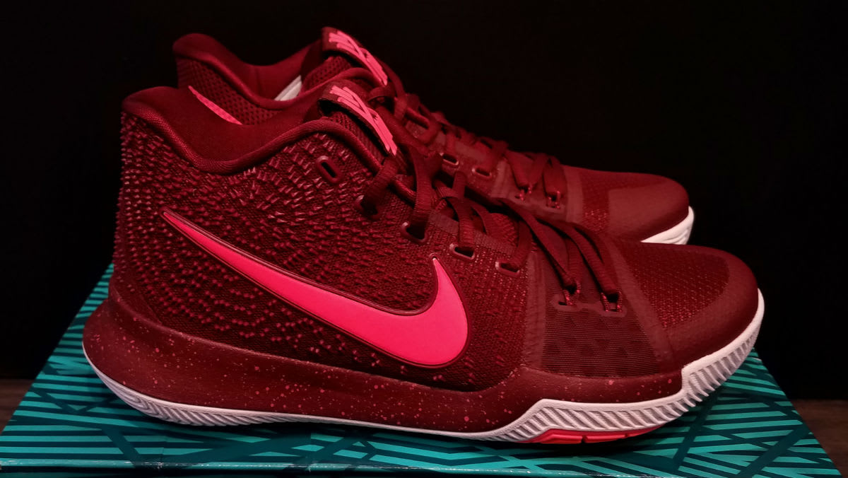 kyrie 3 team red