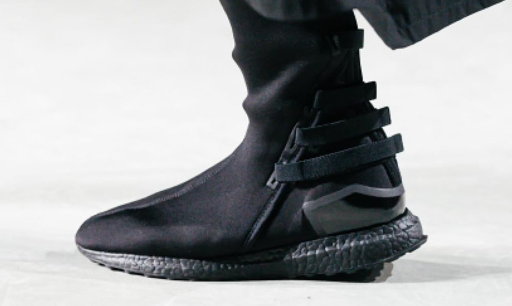 y3 all black sneakers