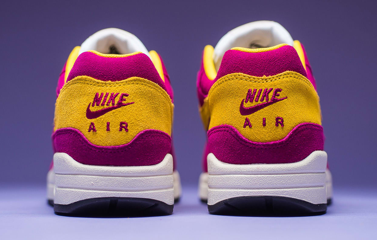 nike air max 1 dynamic berry