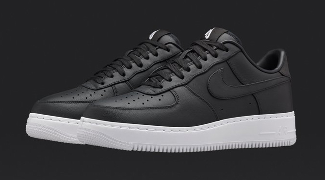 nike air force 1 black with white bottom