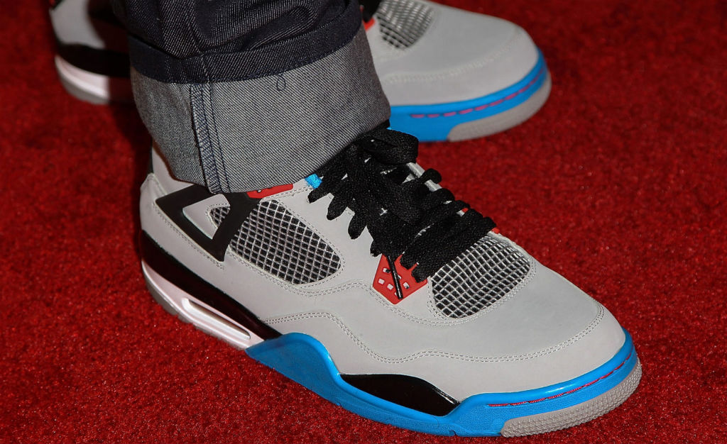 Chris Paul Wears Air Jordan IV 4 Grey Blue Red Pop Art (1)